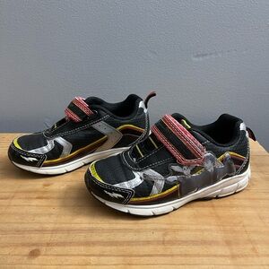 Kids Happy Potter Light Up Sneakers. Boys size 9 sneakers